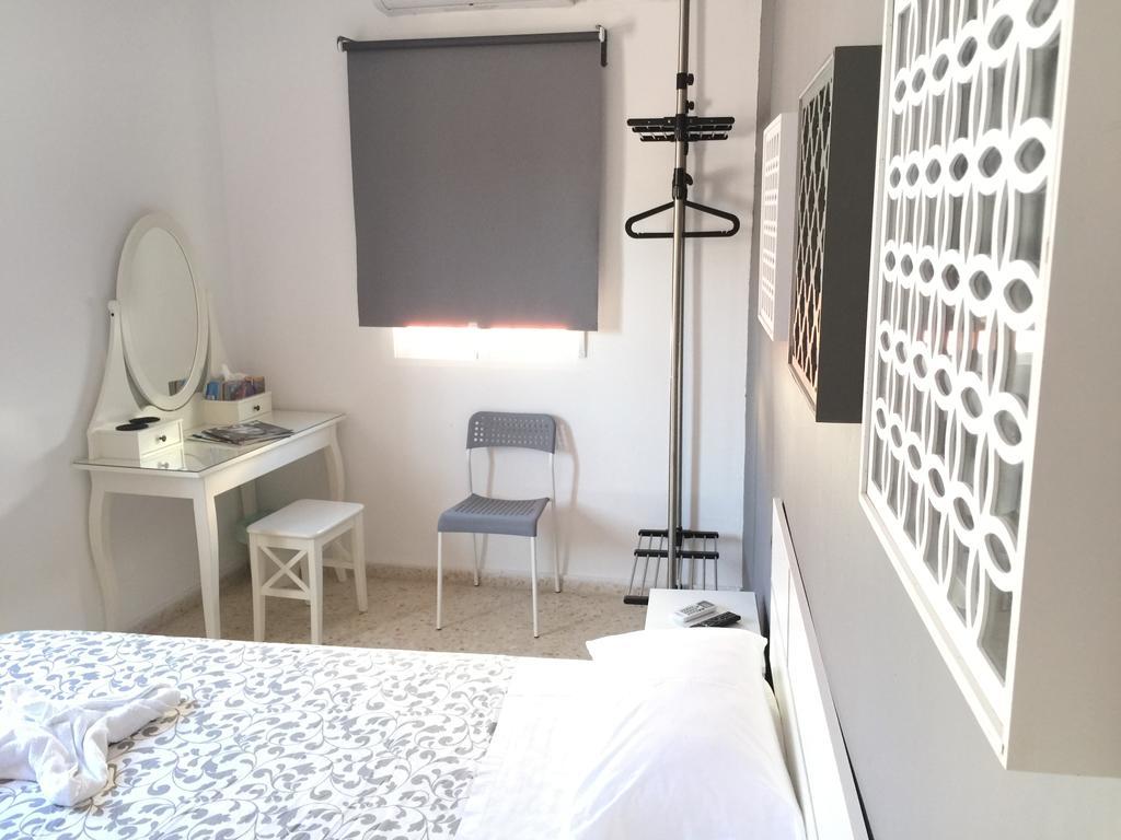 Pension Las Setas Sevilla Exterior foto